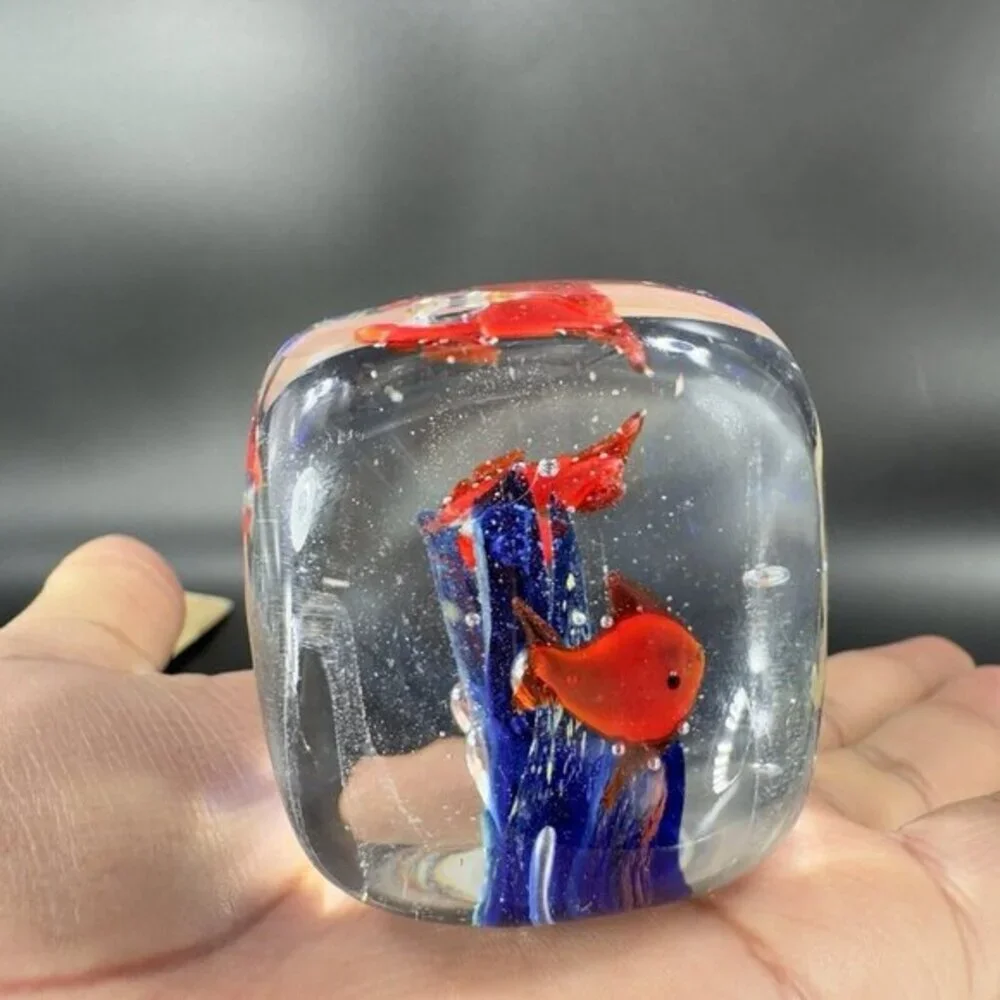 Vintage Art Glass Fish Aquarium Tank Paperweight Figurine Fish Small Bubbles VTG